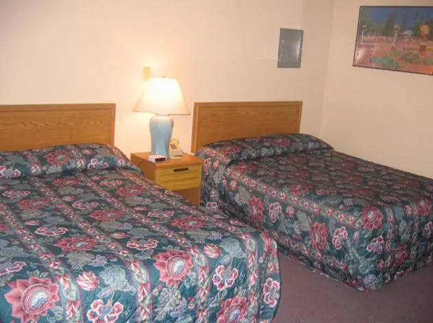 Double Room with Two Double Beds - Non-Smoking